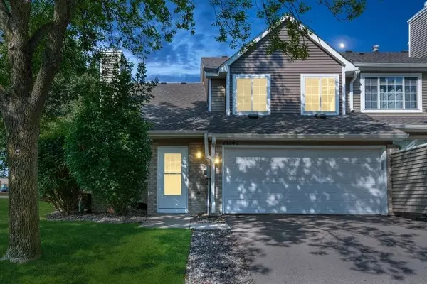 Eden Prairie, MN 55346,18267 Coneflower LN