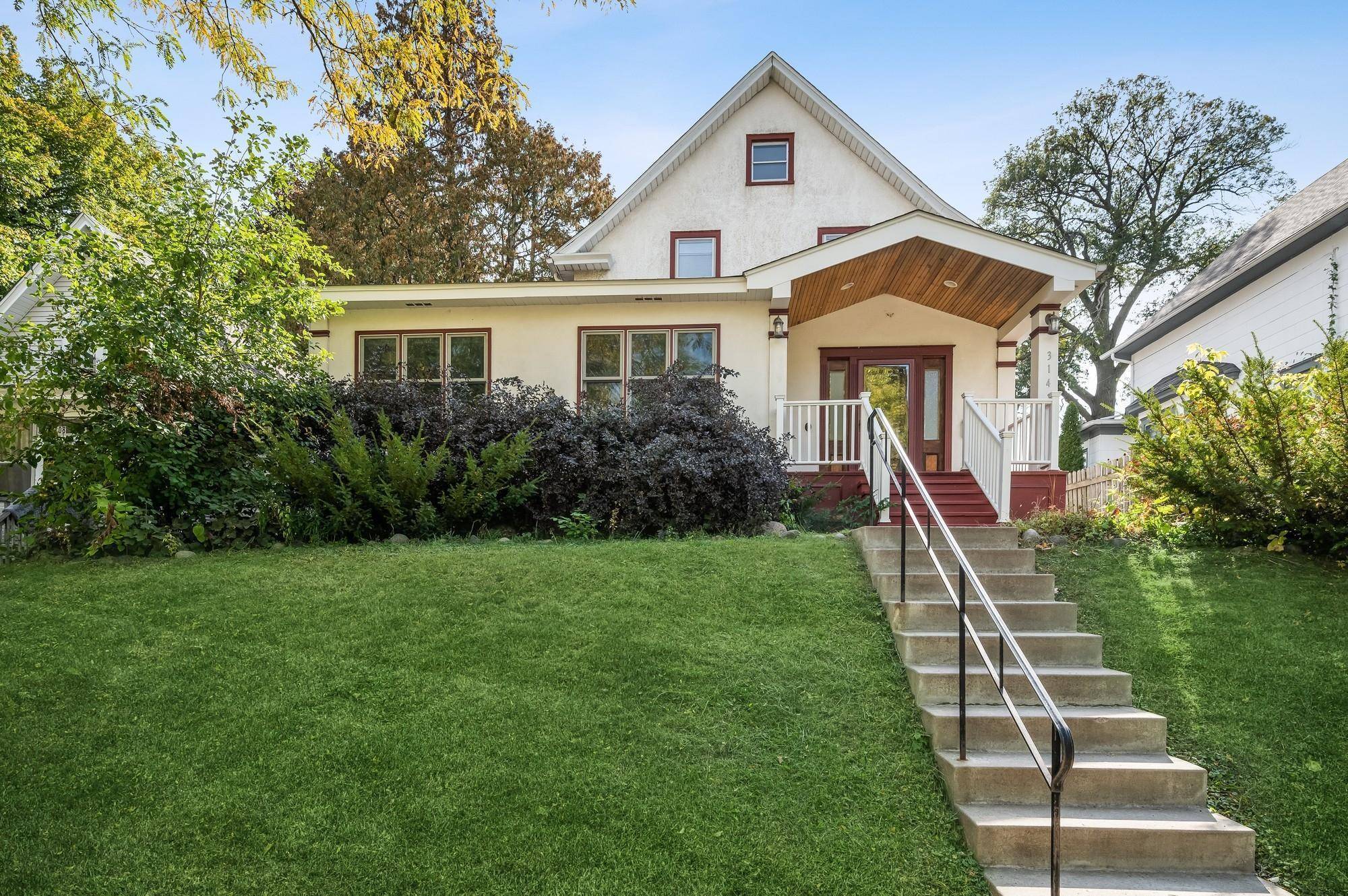 314 Baker ST W, Saint Paul, MN 55107