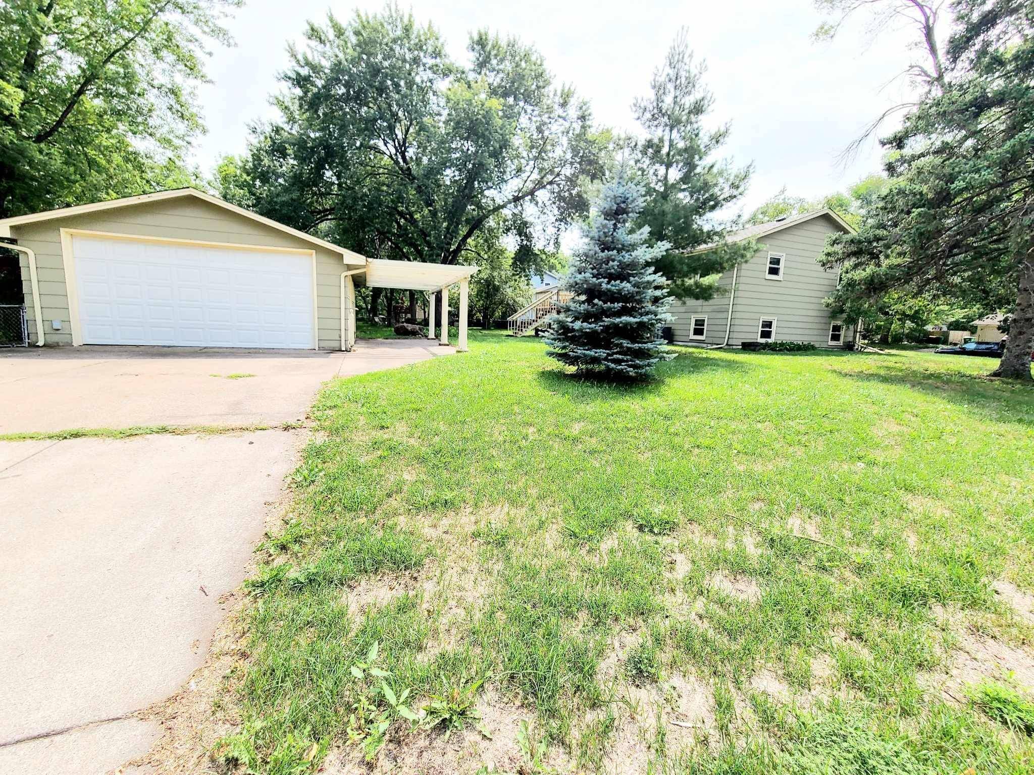 Brooklyn Center, MN 55430,7030 James AVE N