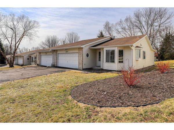 14238 Glencove TRL,  Apple Valley,  MN 55124