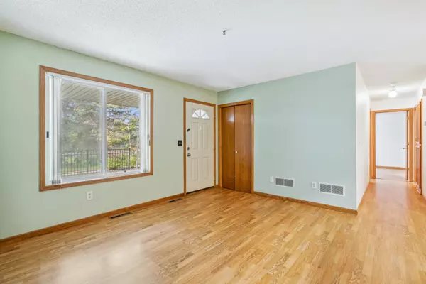 White Bear Lake, MN 55110,3149 Manitou DR #14