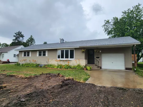 Perham, MN 56573,424 5th ST SW