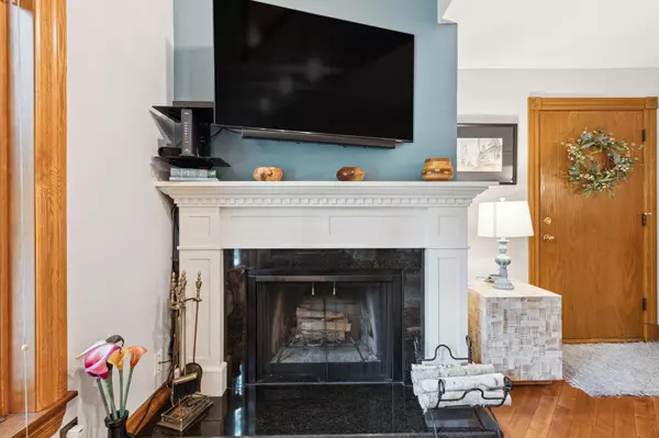 Saint Paul, MN 55102,4 Irvine PARK #4B