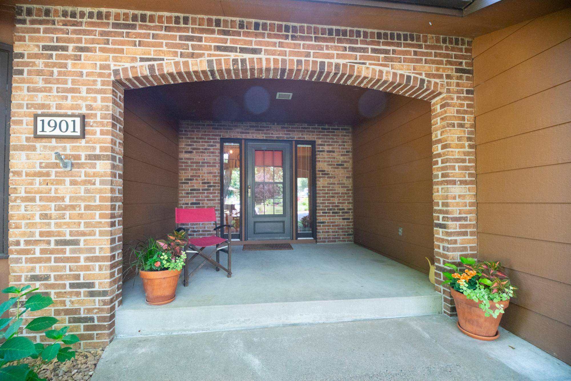 New Brighton, MN 55112,1901 17th AVE NW