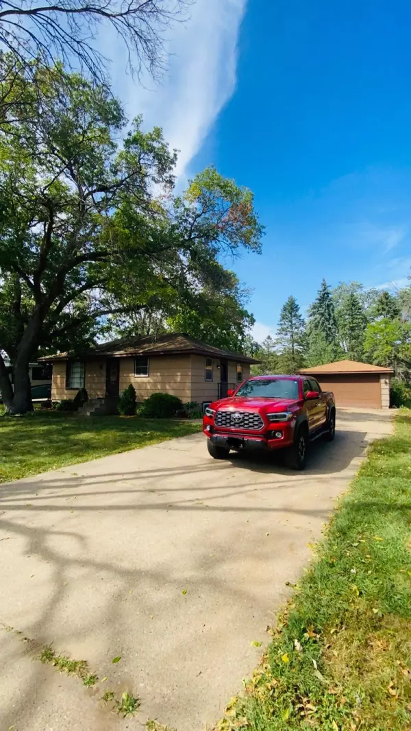 123 105th LN NW,  Coon Rapids,  MN 55448