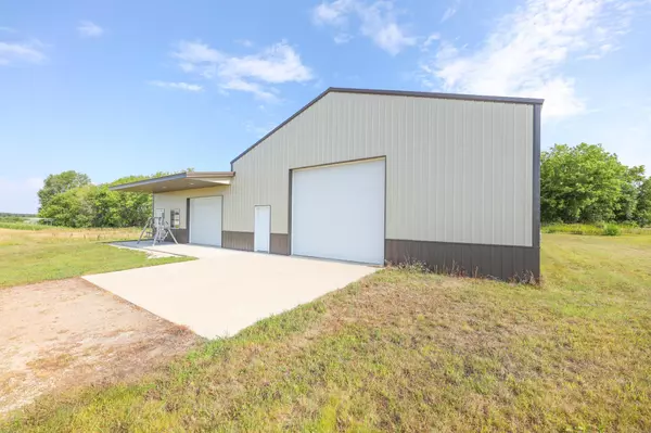 Alexandria, MN 56308,3786 Airway LN NE