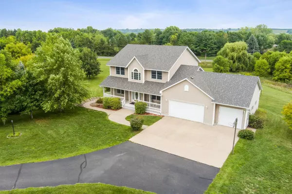 347 S Glover RD,  Troy Twp,  WI 54022