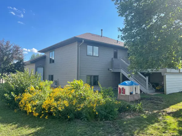 Morris, MN 56267,15 Skyview LN