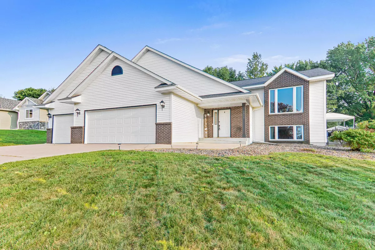 Hammond, WI 54015,1011 Eulaine CIR