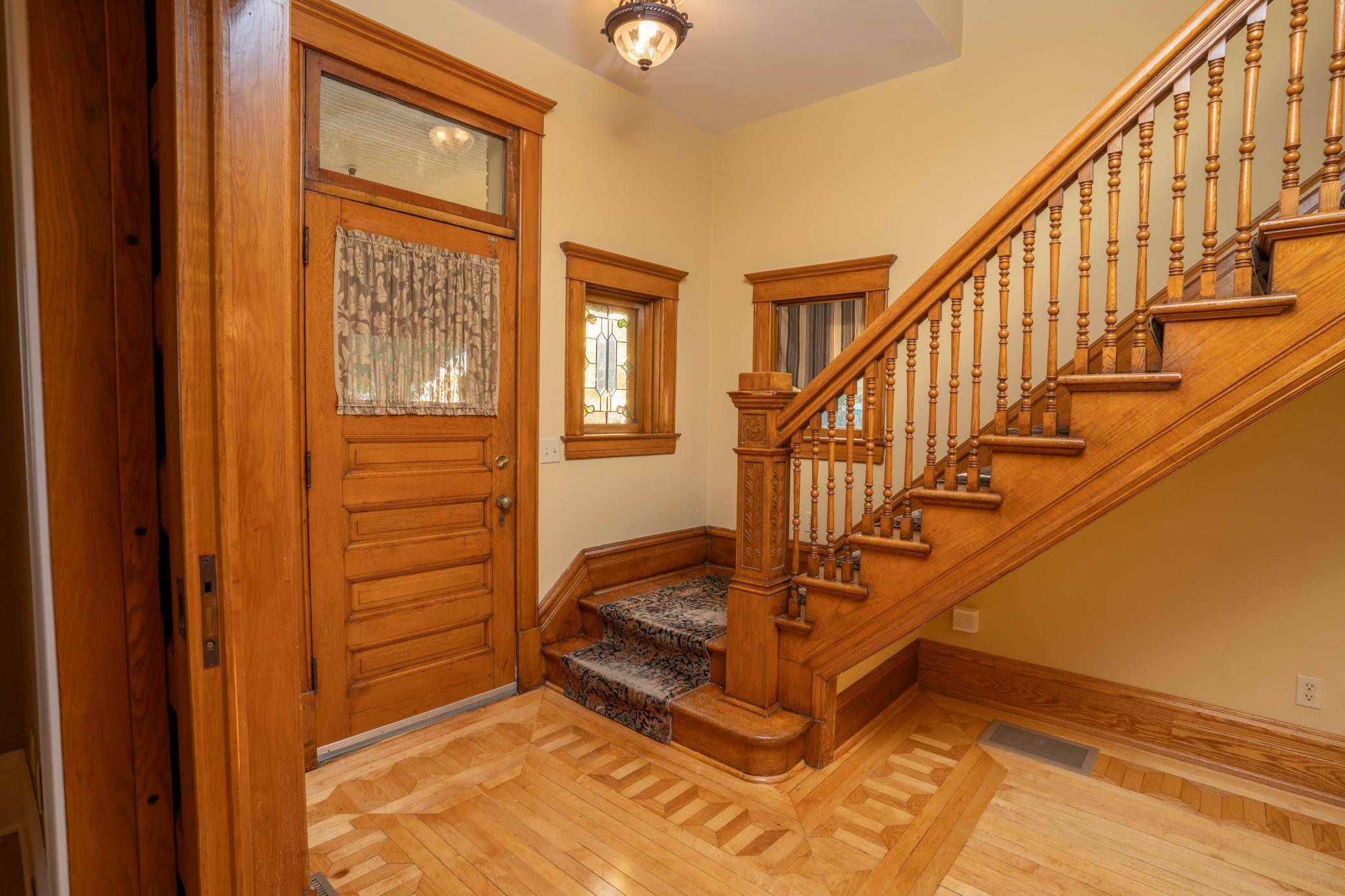 Saint Cloud, MN 56303,30 13th AVE N