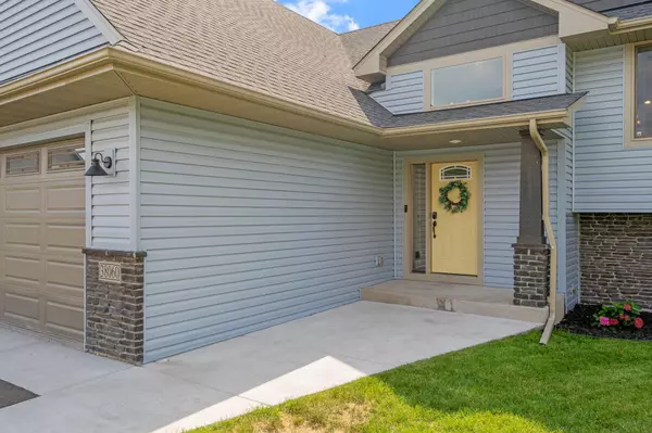 North Branch, MN 55056,38060 Golden Oaks TRL