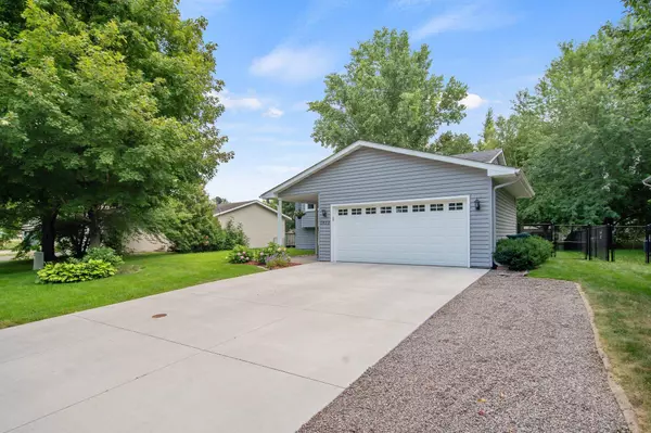 Monticello, MN 55362,2822 Oakview LN