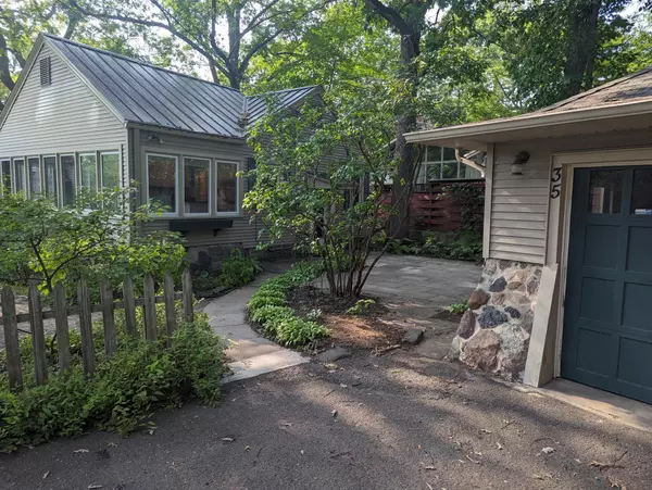 Mahtomedi, MN 55115,35 Neptune ST