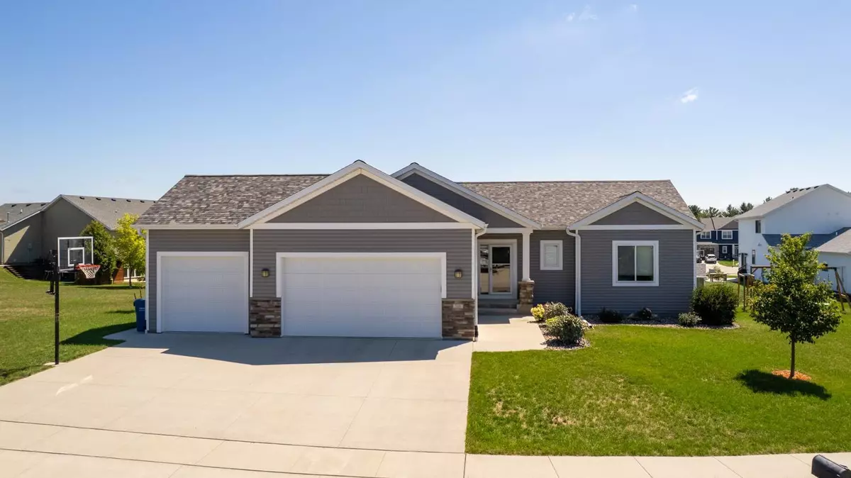 Kasson, MN 55944,508 21st PL NE