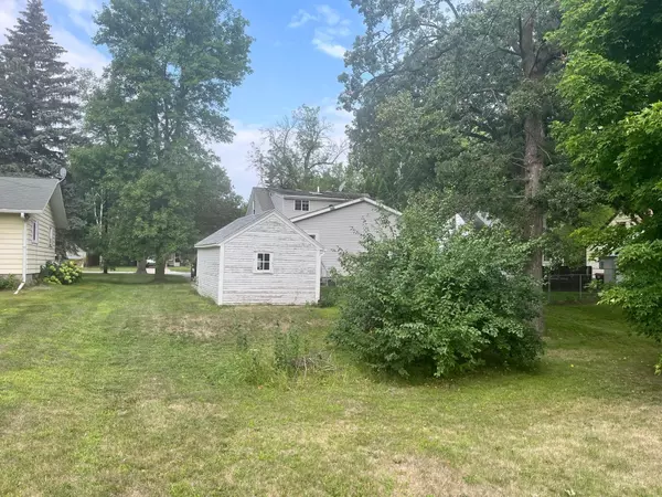 Alexandria, MN 56308,1221 Irving ST