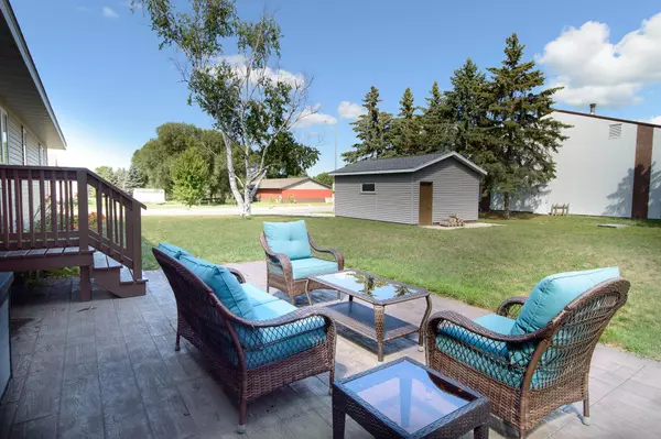 Melrose, MN 56352,806 Country Club DR SW