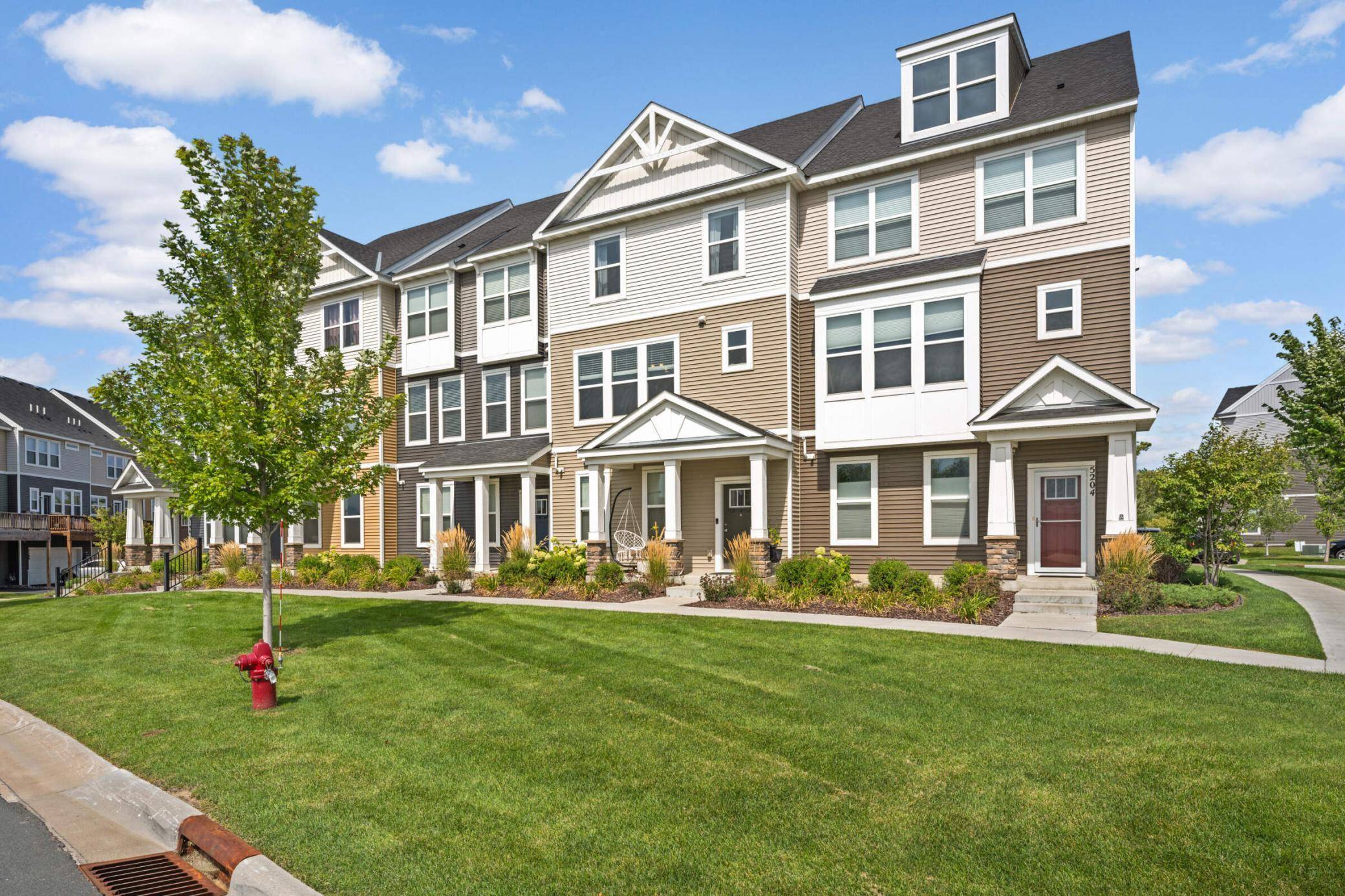 5202 Hampton ST NE, Prior Lake, MN 55372
