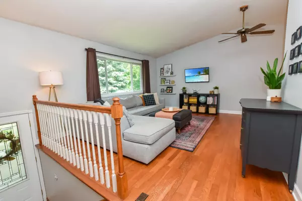 Vadnais Heights, MN 55127,3232 Libby LN