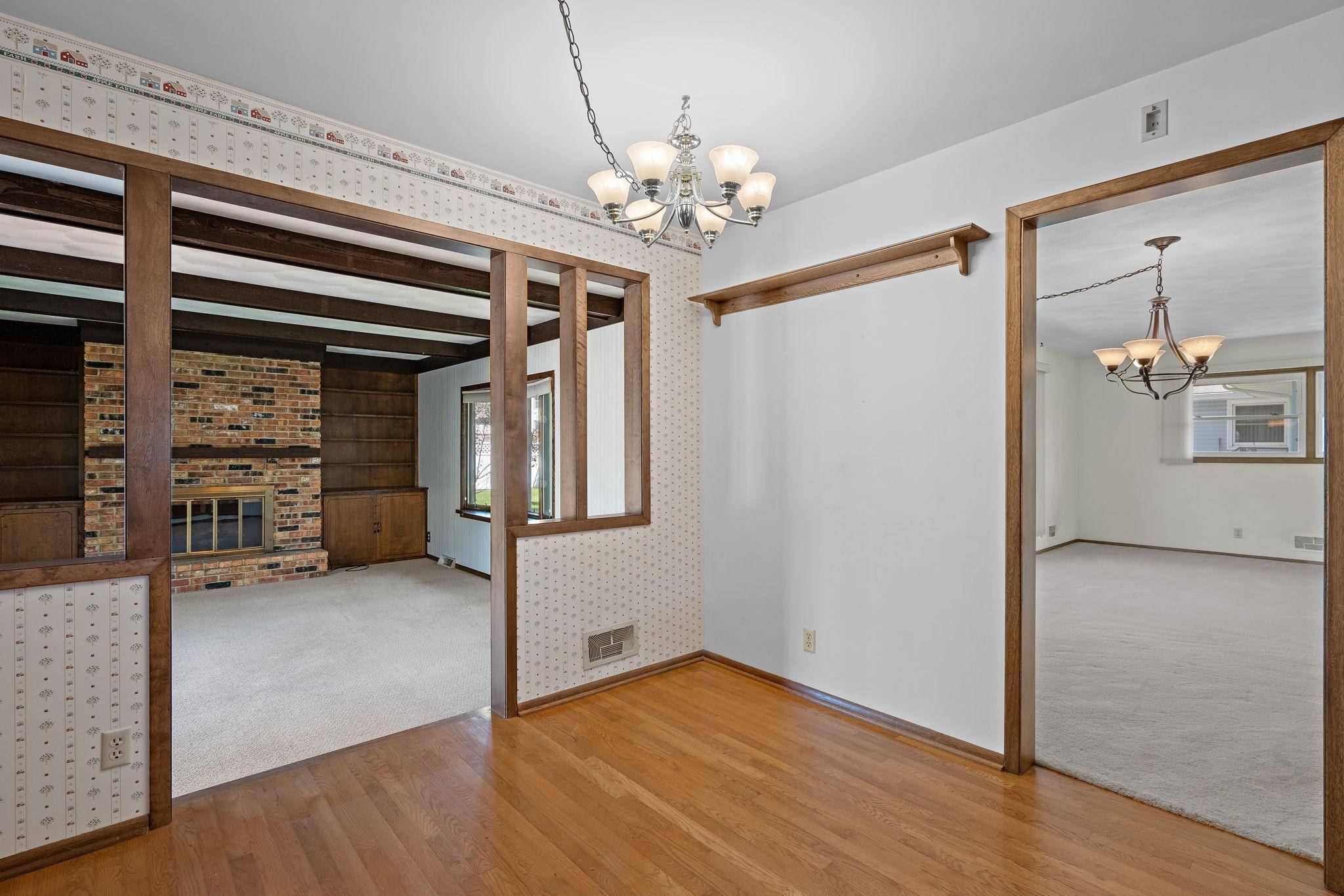 Owatonna, MN 55060,212 15th ST SW