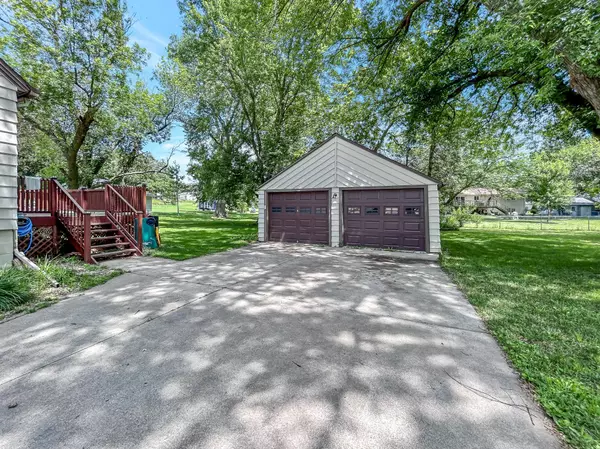 Albert Lea, MN 56007,819 S 4th AVE