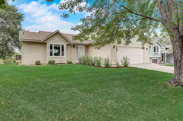 Rosemount, MN 55068,3961 153rd ST W