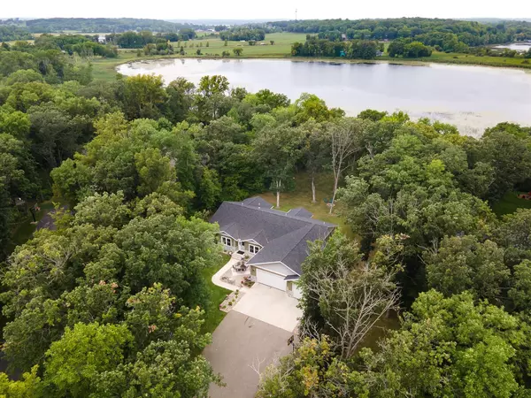 2262 Wilderness TRL, Detroit Lakes, MN 56501