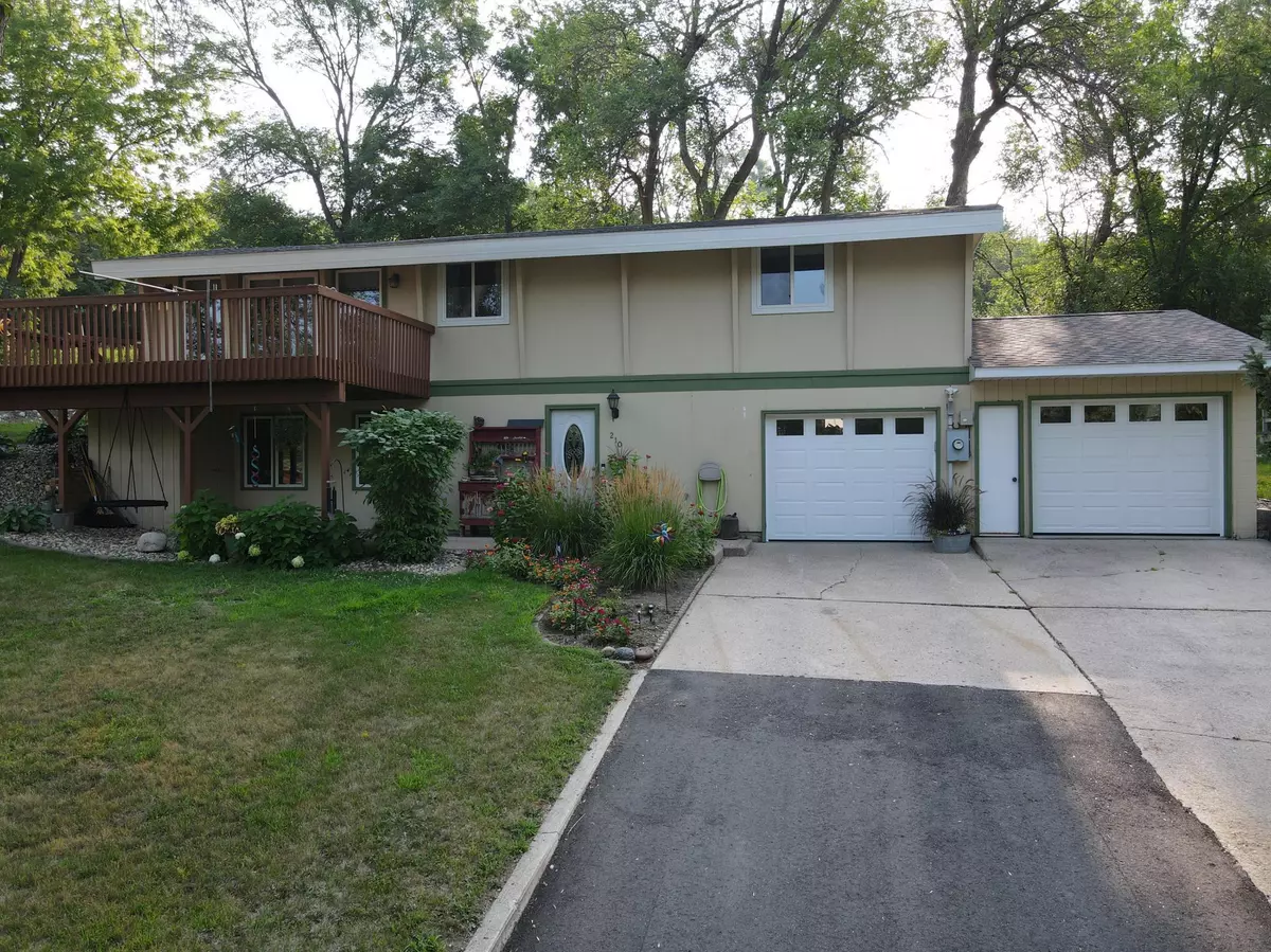 Ortonville, MN 56278,210 Dahle ST