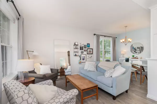 Apple Valley, MN 55124,15890 Eastbend WAY