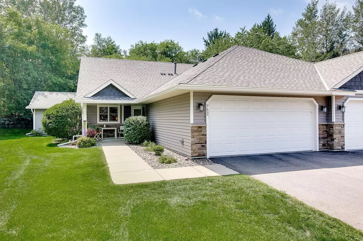 Mahtomedi, MN 55115,752 Echo Shores CT