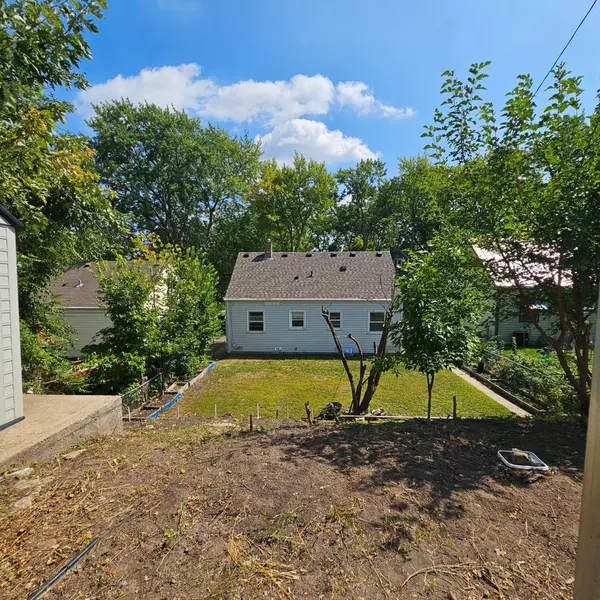 Saint Paul, MN 55117,1043 Loeb ST