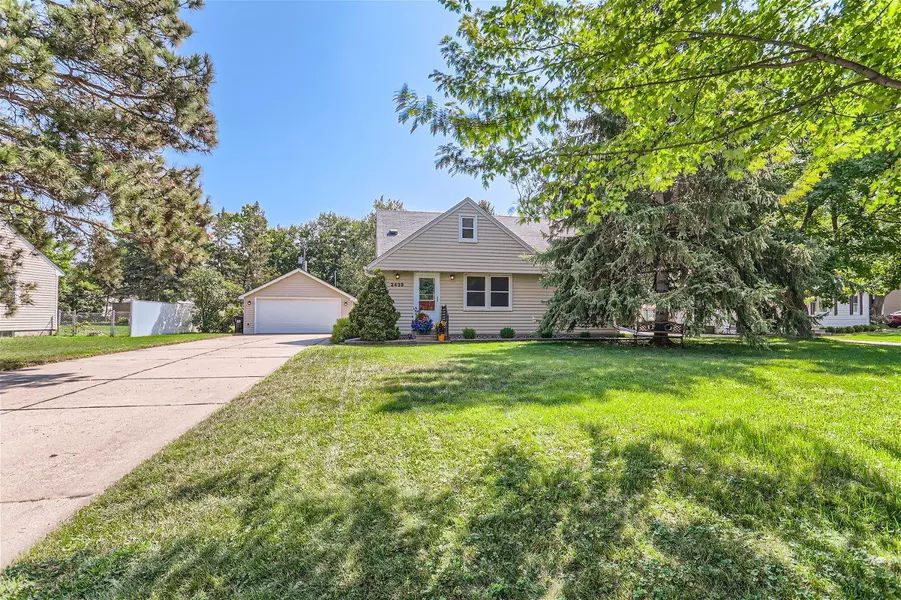 2439 17th AVE NW, New Brighton, MN 55112