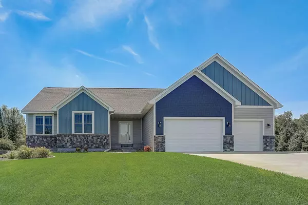 1478 211th AVE NW, Oak Grove, MN 55011