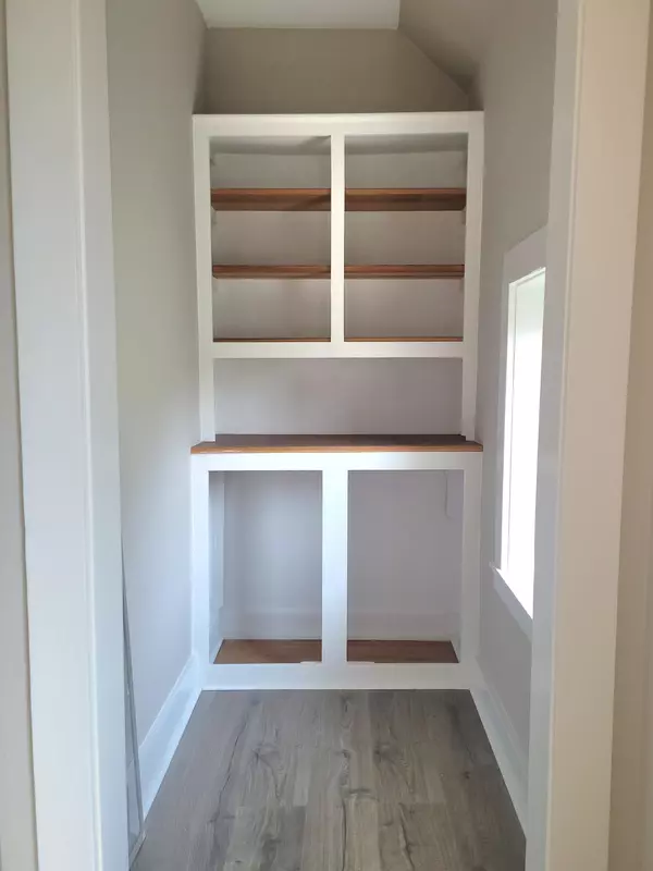 Saint Paul, MN 55117,235 Cottage AVE W