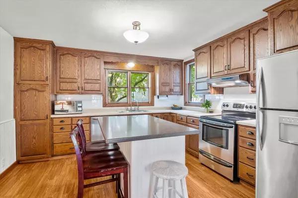 210 W Summit AVE Ellsworth, WI 54011