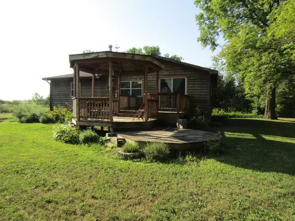 Mandt Twp, MN 56265,5095 Highway 40 NW