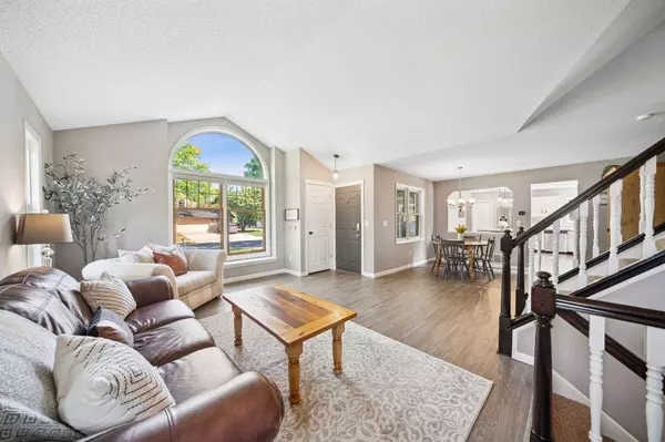 Eden Prairie, MN 55346,18836 Broadmoore DR