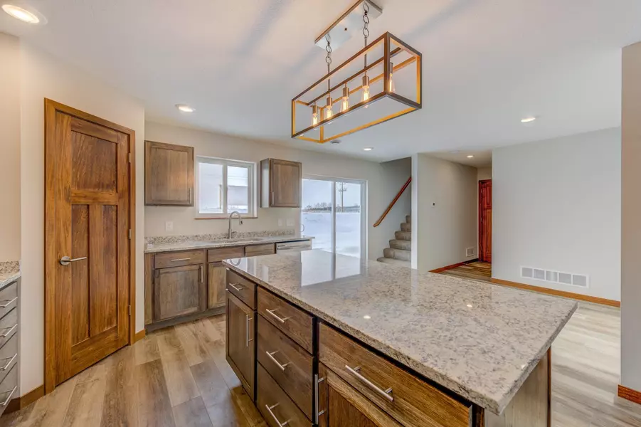 416 Sierra PL, Roberts, WI 54023