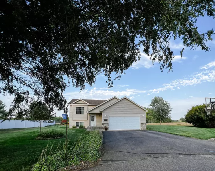 14970 Mary Beth LN, Little Falls, MN 56345