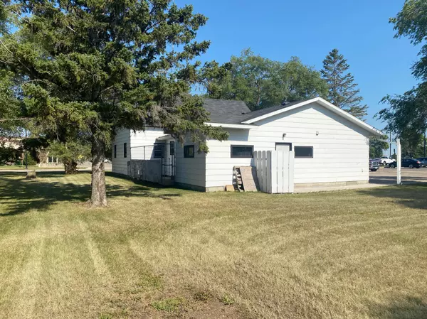 Perham, MN 56573,670 3rd AVE SE