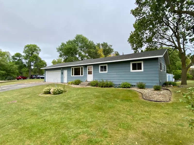 2211 Lake Victoria SE, Alexandria Twp, MN 56308