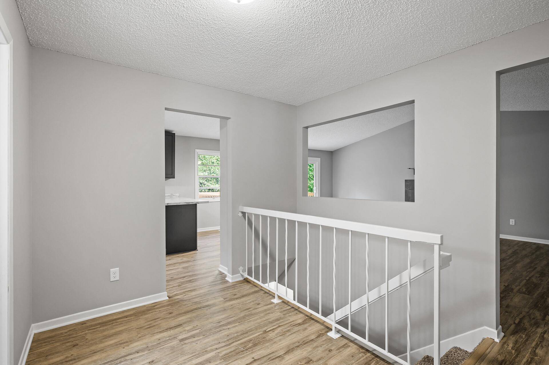 Minnetonka, MN 55345,5608 Whited AVE