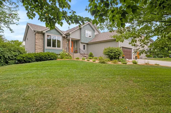 Lino Lakes, MN 55014,6550 Deerwood LN