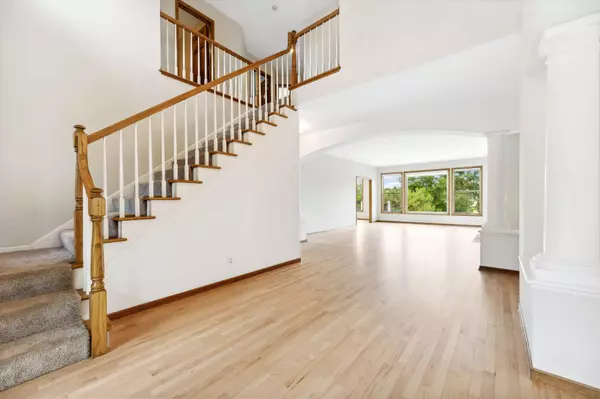 Woodbury, MN 55125,9684 Wellington CT