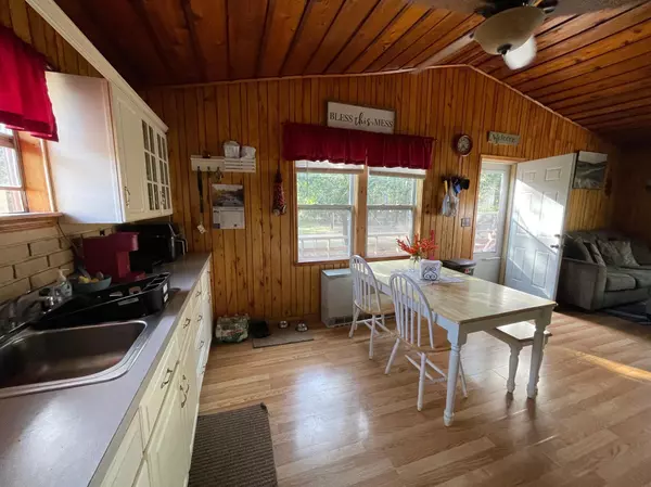 Sturgeon Lake, MN 55783,86308 Dobosenski RD