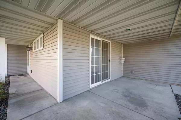 Lino Lakes, MN 55014,664 Oak LN