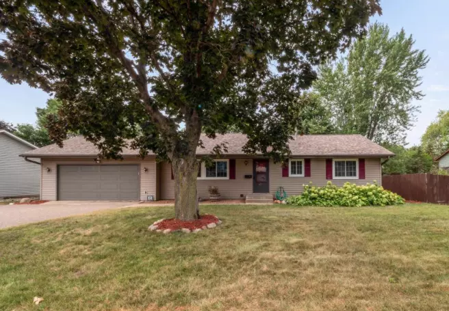 Inver Grove Heights, MN 55076,6745 Dawn WAY