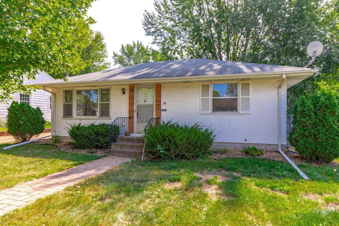 372 Emerson AVE W, West Saint Paul, MN 55118