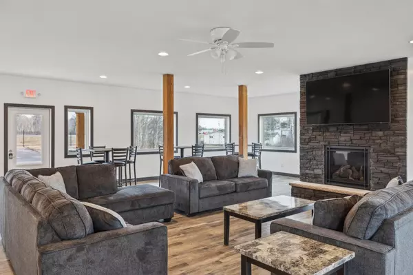 Brainerd, MN 56401,4527 Brady Blvd.