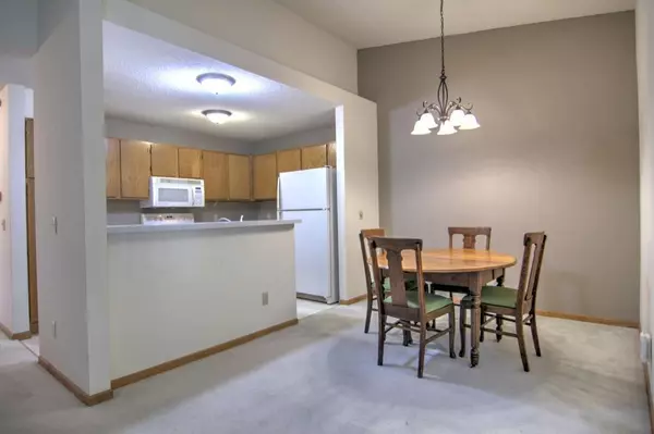 Bloomington, MN 55438,11143 Oregon CIR