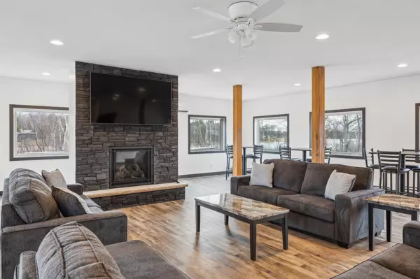 Brainerd, MN 56401,4472 Brady Blvd.